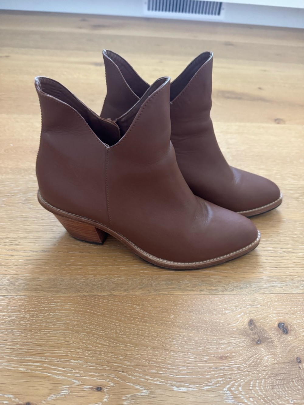 Poppy Barley ankle booties 8